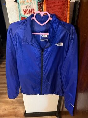 The North Face Women's Royal Blue Packable Wind Jacket